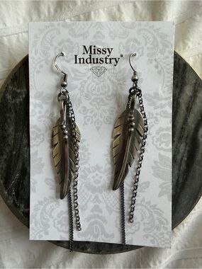 Missy Industry Silver Feather Dangle Earrings-Stirling Oxidized Silver 925